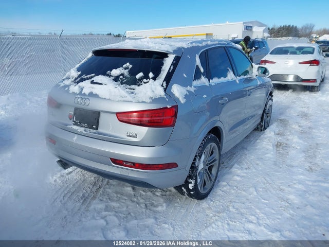 WA1JCCFS6HR013696 Audi Q3 Premium Plus