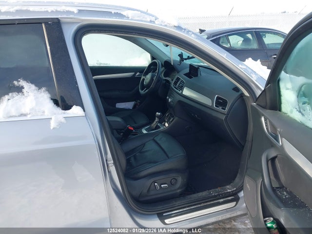 WA1JCCFS6HR013696 Audi Q3 Premium Plus