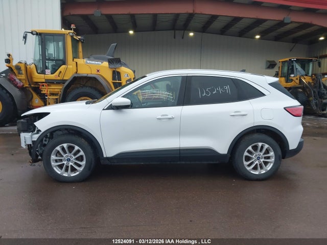 1FMCU9BZ0MUA54006 Ford ESCAPE SE
