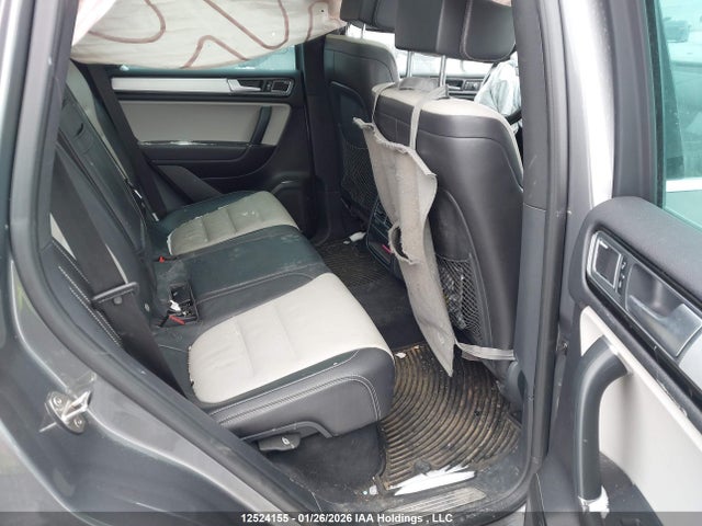 Volkswagen Touareg Wolfsburg 2017 WVGRF7BP1HD003658 Image 8