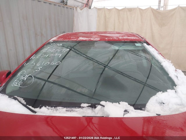 2T1BURHE2GC561060 Toyota COROLLA LE