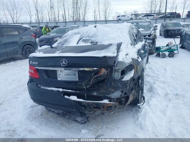 12524166 :رقم المزاد ، WDDHF82B4CA609045 vin ، 2012 Mercedes-benz E 300 4matic مزاد بيع