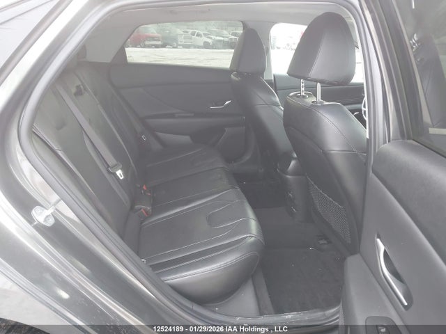 KMHLN4AG0NU227329 Hyundai ELANTRA SEL