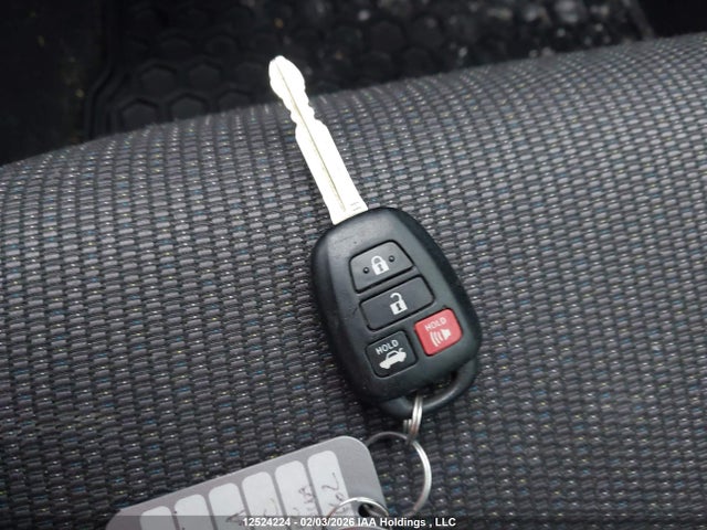2T1BURHE4HC891462 Toyota Corolla
