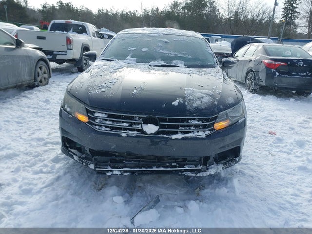 1VWAA7A35JC041871 Volkswagen Passat S/r-line