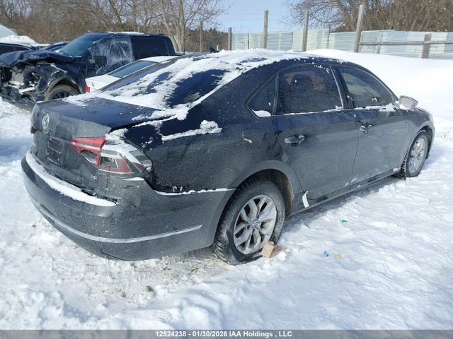 1VWAA7A35JC041871 Volkswagen Passat S/r-line