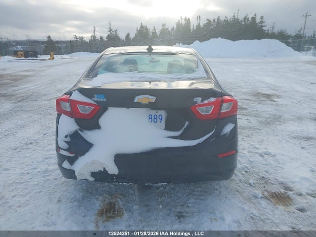 1G1BE5SM0J7205732 Chevrolet Cruze Lt Auto