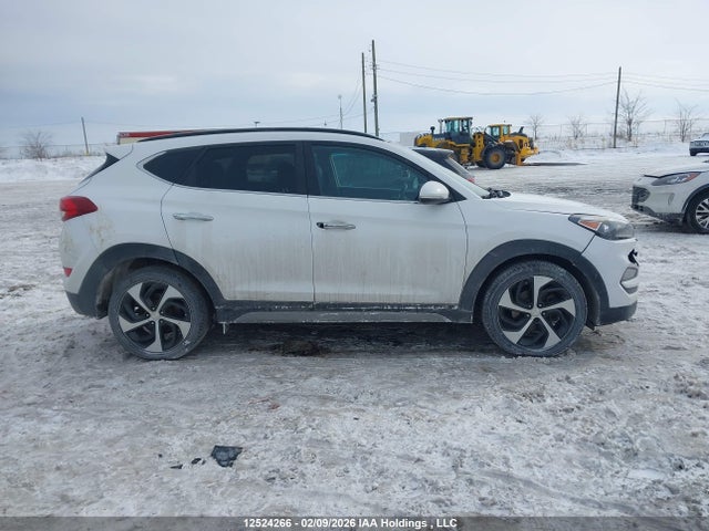 KM8J3CA2XJU809542 Hyundai Tucson Limited/sport And Eco/se