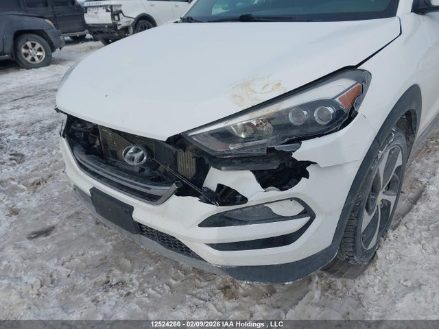 KM8J3CA2XJU809542 Hyundai Tucson Limited/sport And Eco/se