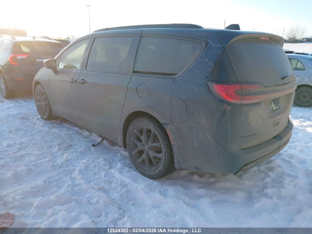 Chrysler Pacifica Limited 2025 2C4RC1GG9SR603769 Image 3