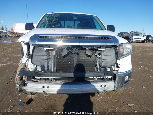 5TFUM5F1XJX076532 Toyota Tundra Double Cab Sr/double Cab Sr5