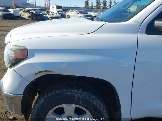 5TFUM5F1XJX076532 Toyota Tundra Double Cab Sr/double Cab Sr5