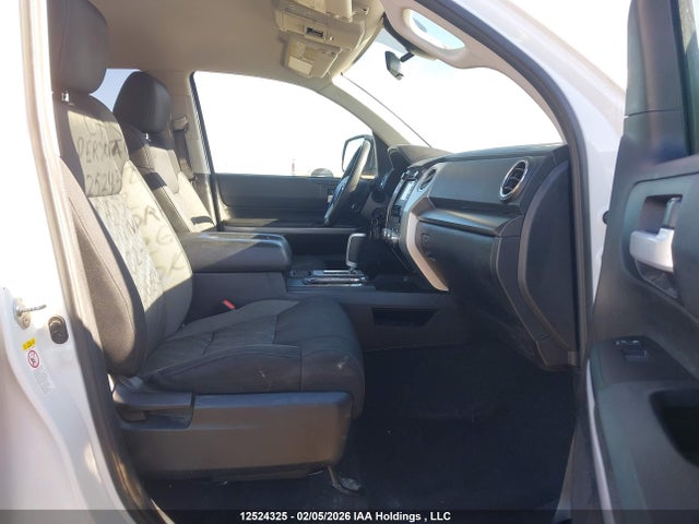 5TFUM5F1XJX076532 Toyota Tundra Double Cab Sr/double Cab Sr5