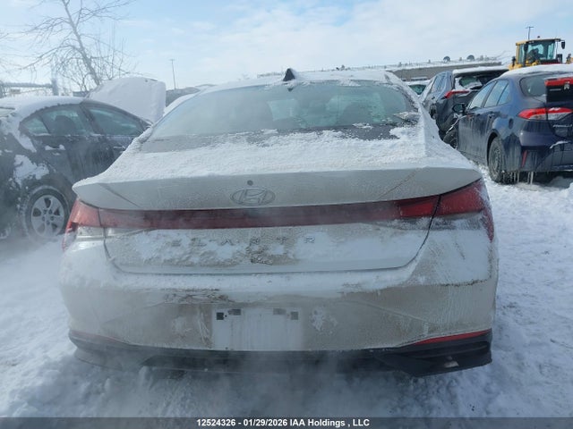 KMHLM4AG3NU317044 Hyundai ELANTRA SEL