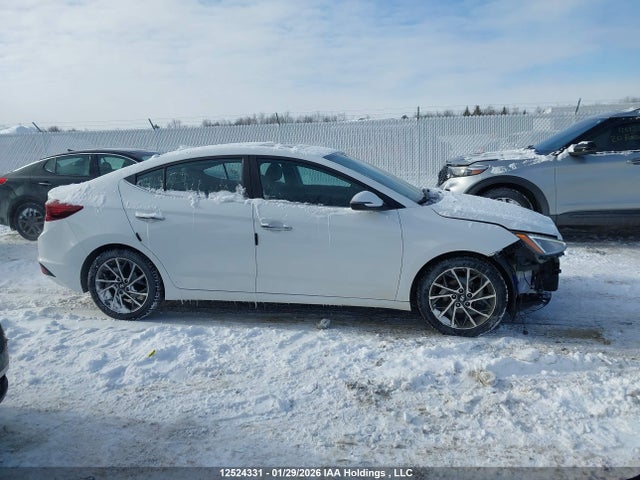 KMHD84LF2KU767213 Hyundai Elantra Luxury