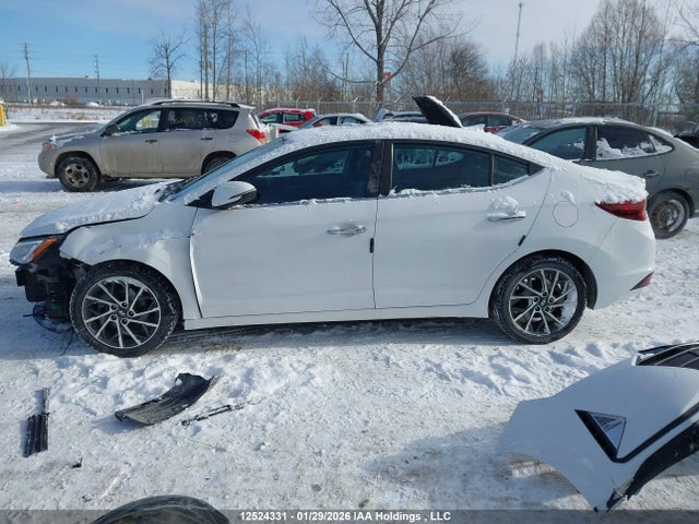 KMHD84LF2KU767213 Hyundai Elantra Luxury