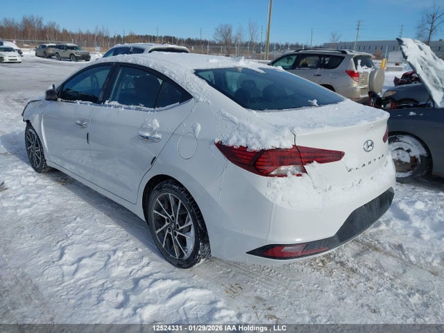 KMHD84LF2KU767213 Hyundai Elantra Luxury