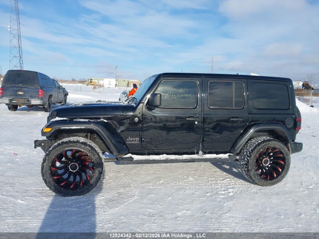 1C4HJXEN8MW628081 Jeep Wrangler Unlimited Sahara 80th Anniversary Edition