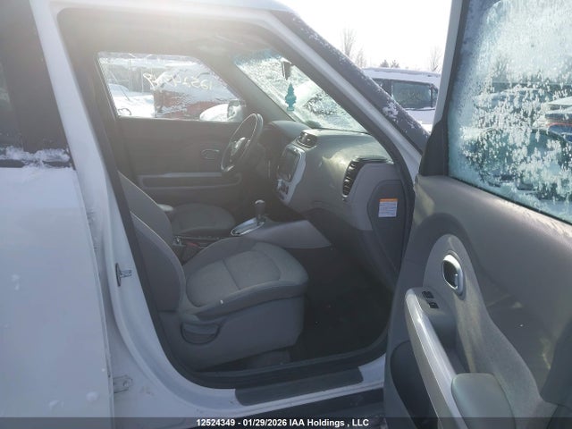 KNDJP3AE2J7034493 KIA SOUL EV