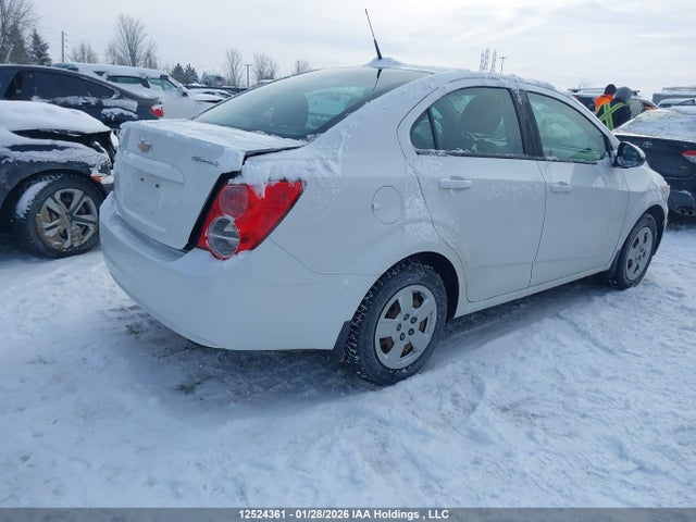 1G1JA5EH2E4198943 Chevrolet Sonic