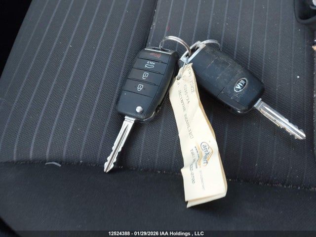 3KPFL4A74HE105468 KIA Forte Lx/s