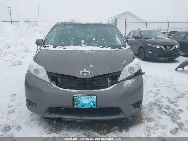 Aukcja sprzedaży 2013 Toyota Sienna Le, vin: 5TDKK3DC1DS338809, numer aukcji: 12524404