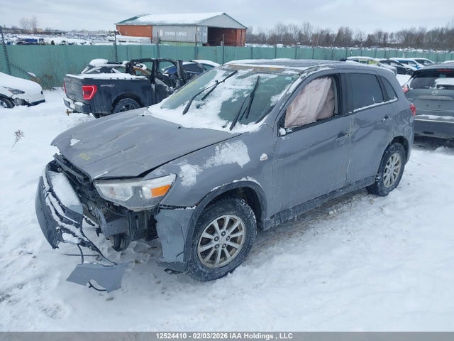 JA4AJ3AU0JU602566 Mitsubishi RVR SE