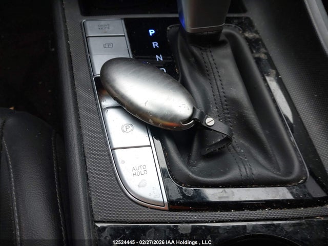 KMHLN4DG0RU825115 Hyundai Elantra Luxury