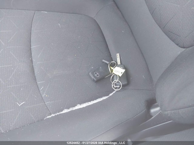 2T3B1RFV6RC394322 Toyota RAV4 LE