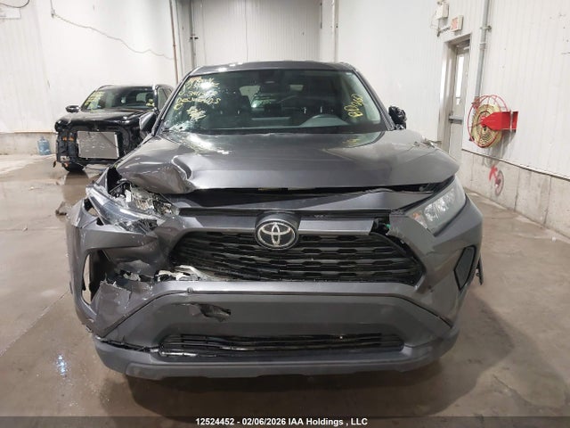 2T3B1RFV6RC394322 Toyota RAV4 LE