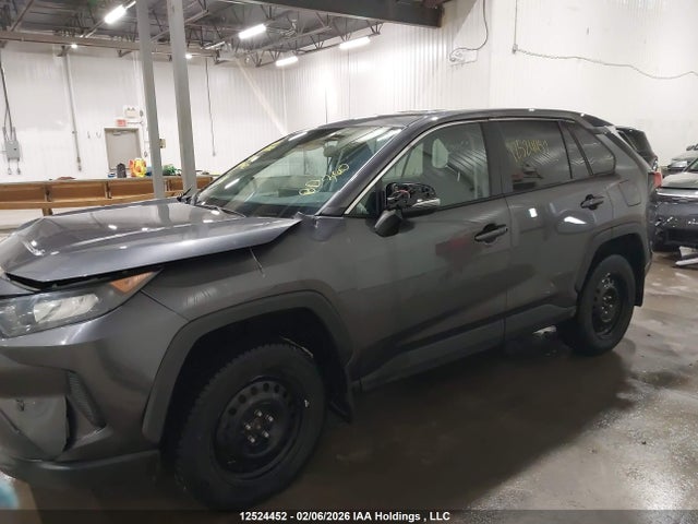 2T3B1RFV6RC394322 Toyota RAV4 LE