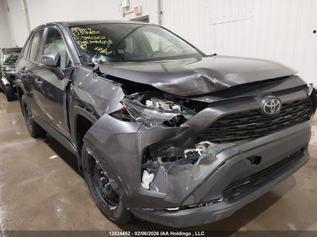 2T3B1RFV6RC394322 Toyota RAV4 LE