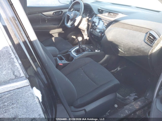 JN1BJ1CP5JW104585 Nissan Rogue Sport S/sv/sl
