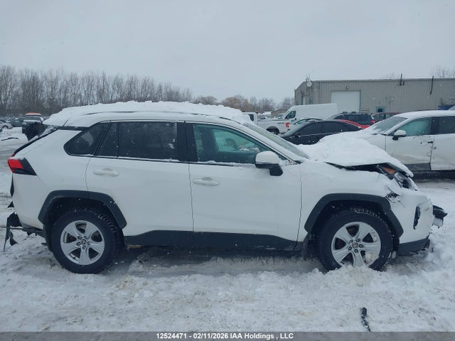 2021 Toyota Rav4 Xle მანქანა იყიდება აუქციონზე, vin: 2T3R1RFV3MC225091, აუქციონის ნომერი: 12524471