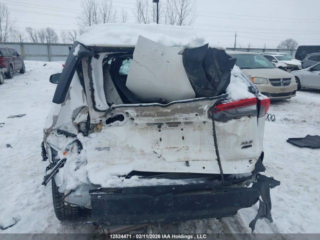 2021 Toyota Rav4 Xle მანქანა იყიდება აუქციონზე, vin: 2T3R1RFV3MC225091, აუქციონის ნომერი: 12524471
