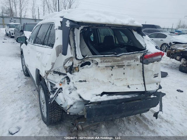 2021 Toyota Rav4 Xle მანქანა იყიდება აუქციონზე, vin: 2T3R1RFV3MC225091, აუქციონის ნომერი: 12524471