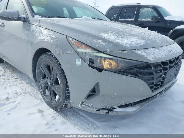 KMHLM4AG5MU068129 Hyundai Elantra