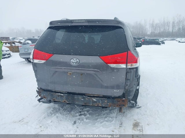 Aukcja sprzedaży 2011 Toyota Sienna Xle 7 Passenger, vin: 5TDYK3DC2BS077813, numer aukcji: 12524498