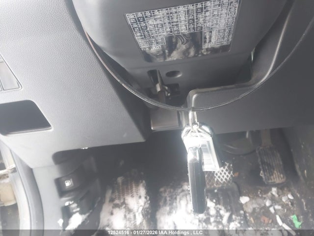 2HKRW2H58JH104998 Honda CR-V EX