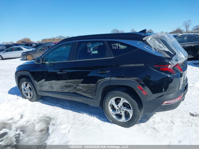 KM8JBCAE0NU021999 Hyundai Tucson Preferred Awd