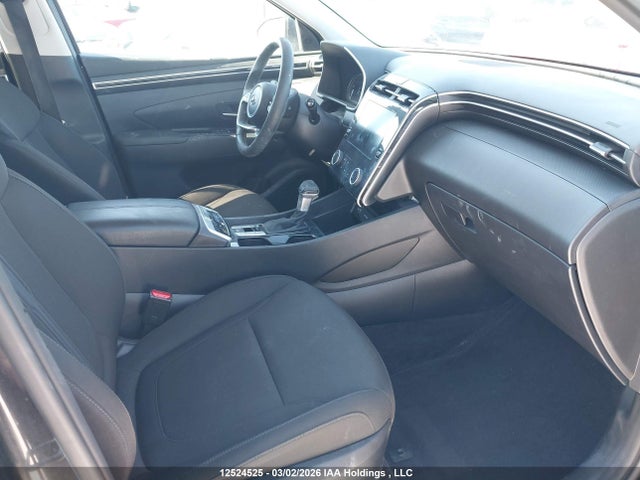 KM8JBCAE0NU021999 Hyundai Tucson Preferred Awd
