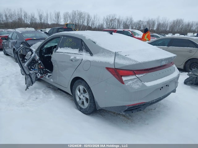 KMHLM4AG0MU135834 Hyundai Elantra Essential Manual