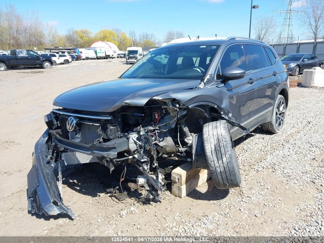 12524541 :رقم المزاد ، 3VV4B7AX5PM127027 vin ، 2023 Volkswagen Tiguan Sel R-line Black مزاد بيع