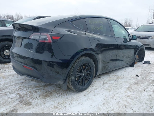 5YJYGDEE1LF026123 Tesla Model Y Long Range