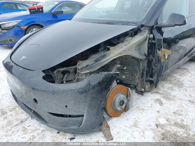 5YJYGDEE1LF026123 Tesla Model Y Long Range