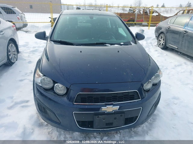 1G1JA5SH2F4189505 Chevrolet SONIC LS