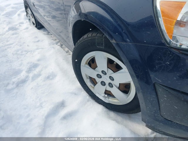 1G1JA5SH2F4189505 Chevrolet SONIC LS