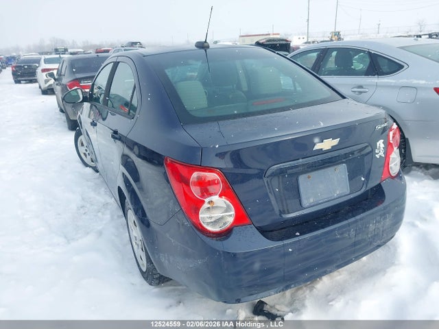 1G1JA5SH2F4189505 Chevrolet SONIC LS