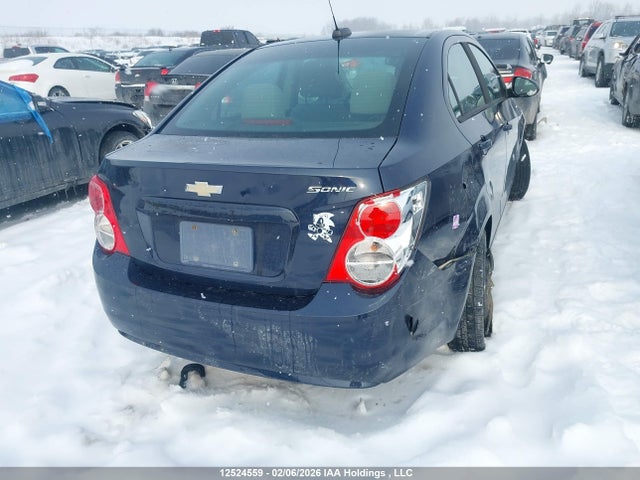 1G1JA5SH2F4189505 Chevrolet SONIC LS