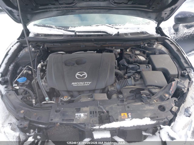 JM1BM1V78E1115939 Mazda MAZDA3